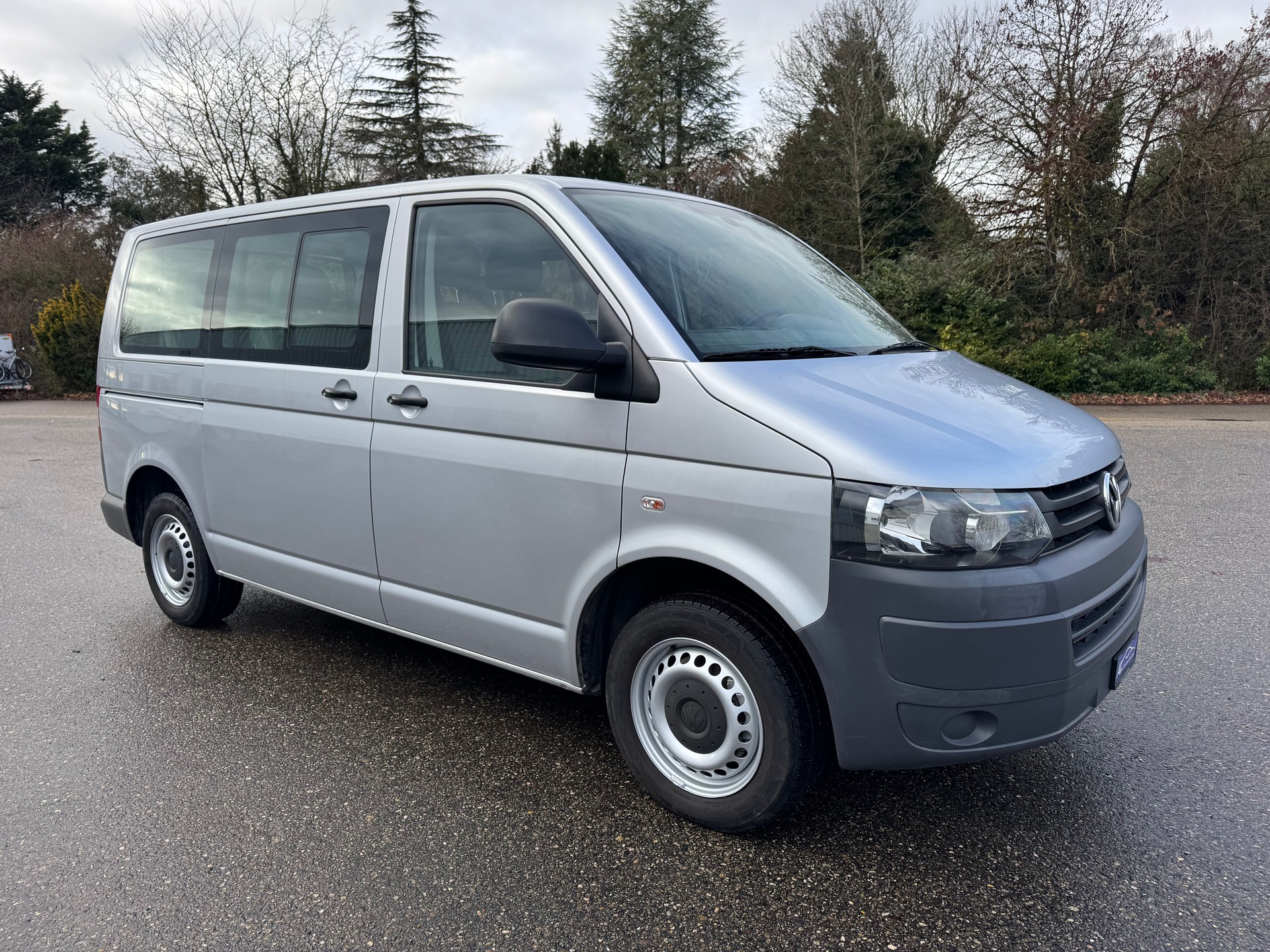 VW T5 2.0 TDI-image-3