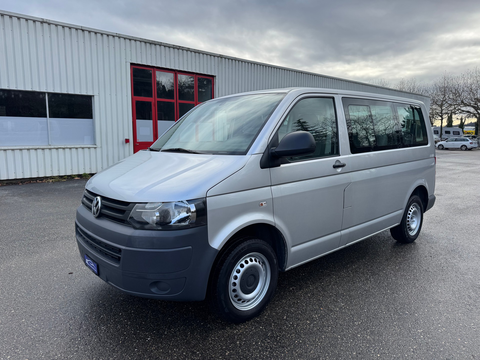 VW T5 2.0 TDI-image-1