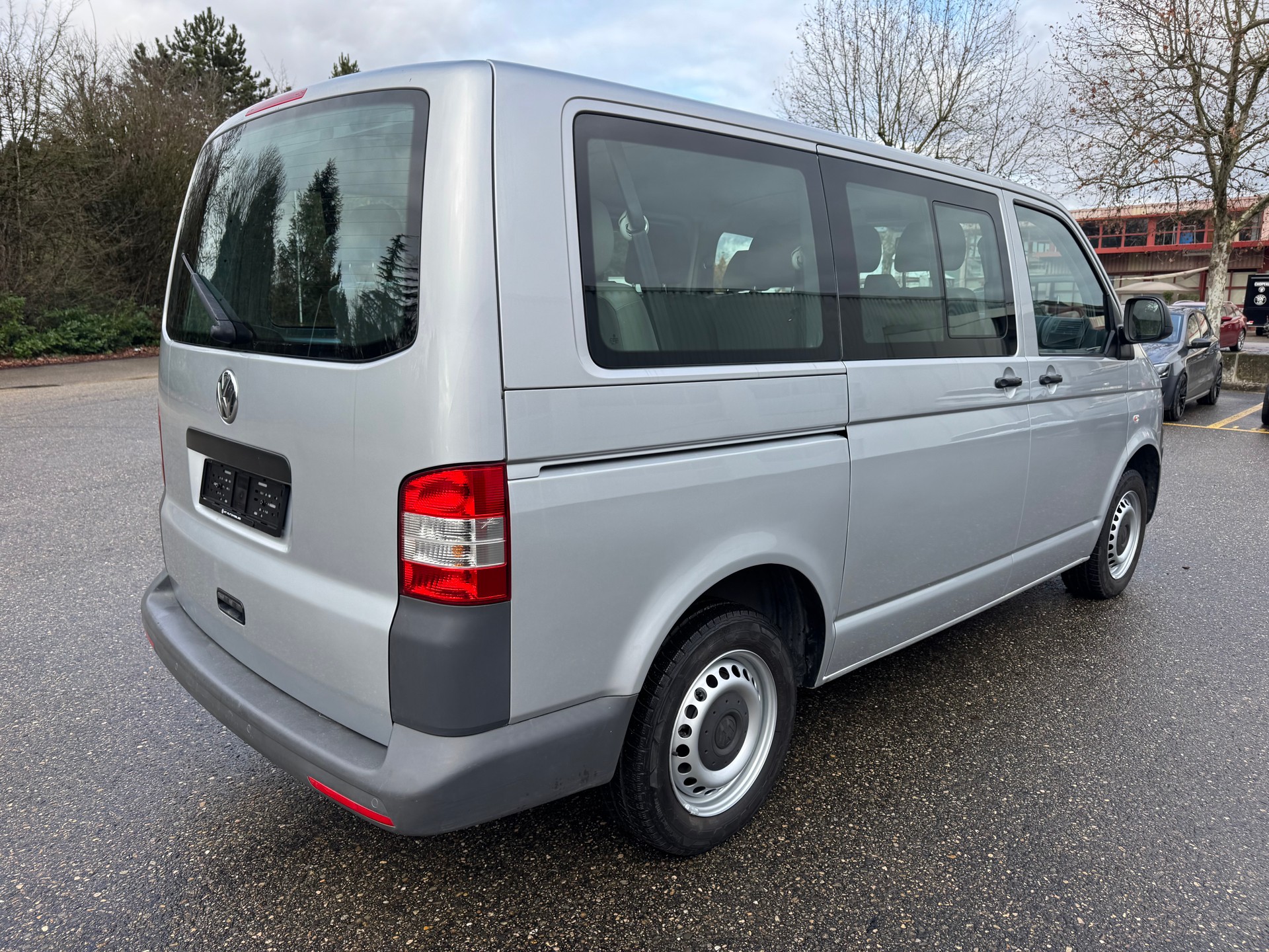 VW T5 2.0 TDI-image-5