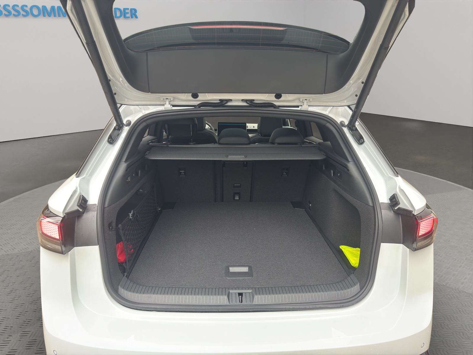 VW ID.7 Tourer GTX 86 kWh GTX United 4 Motion-image-10
