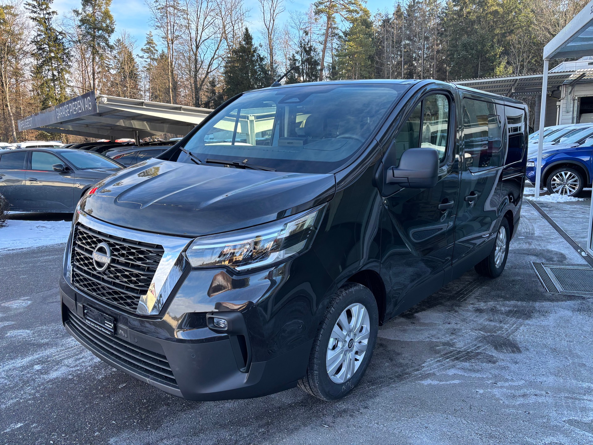 NISSAN Primastar 170 2.8L1H1 Tekna 9 Plätzer-image-1