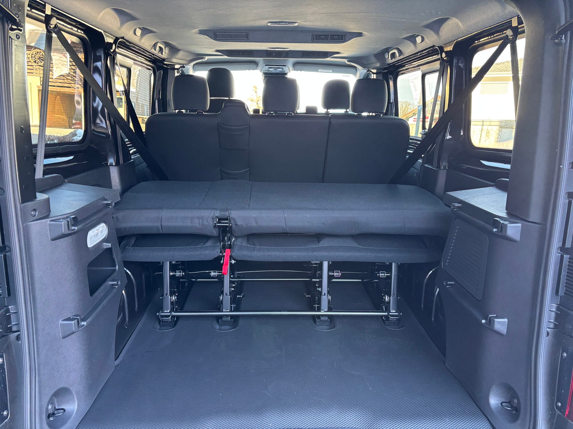 NISSAN Primastar 170 2.8L1H1 Tekna 9 Plätzer-image-5