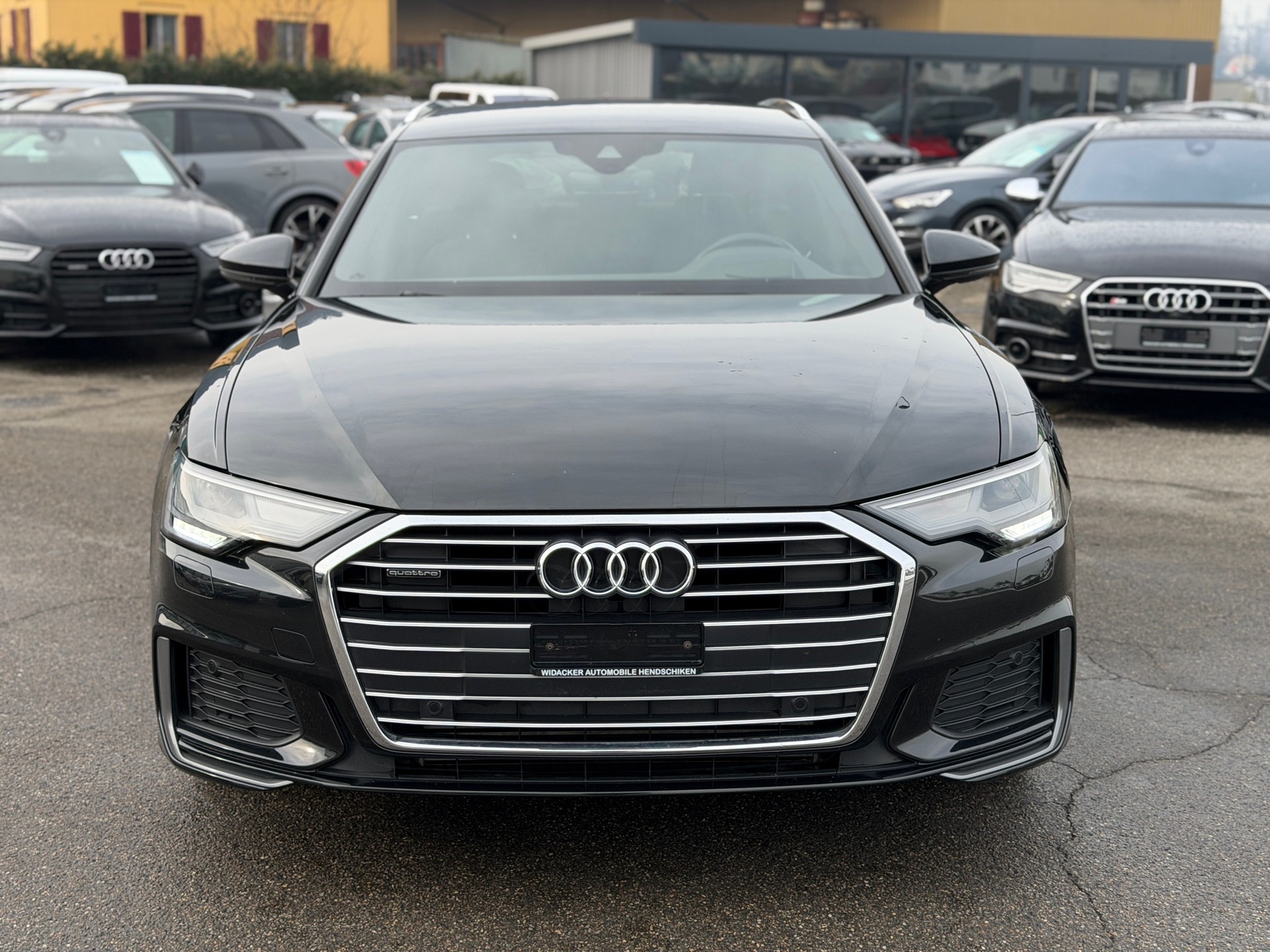 AUDI A6 Avant 45 TDI quattro tiptronic-image-1