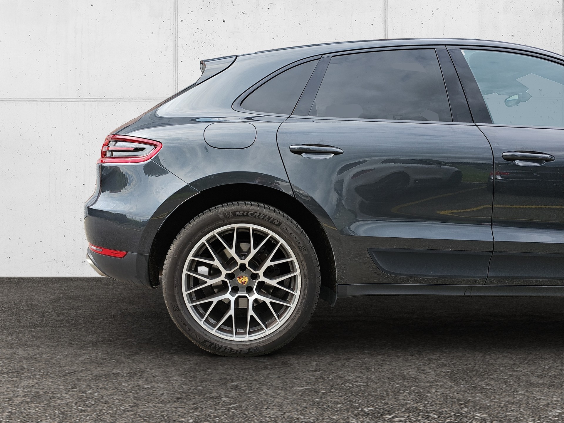 PORSCHE Macan PDK-image-8