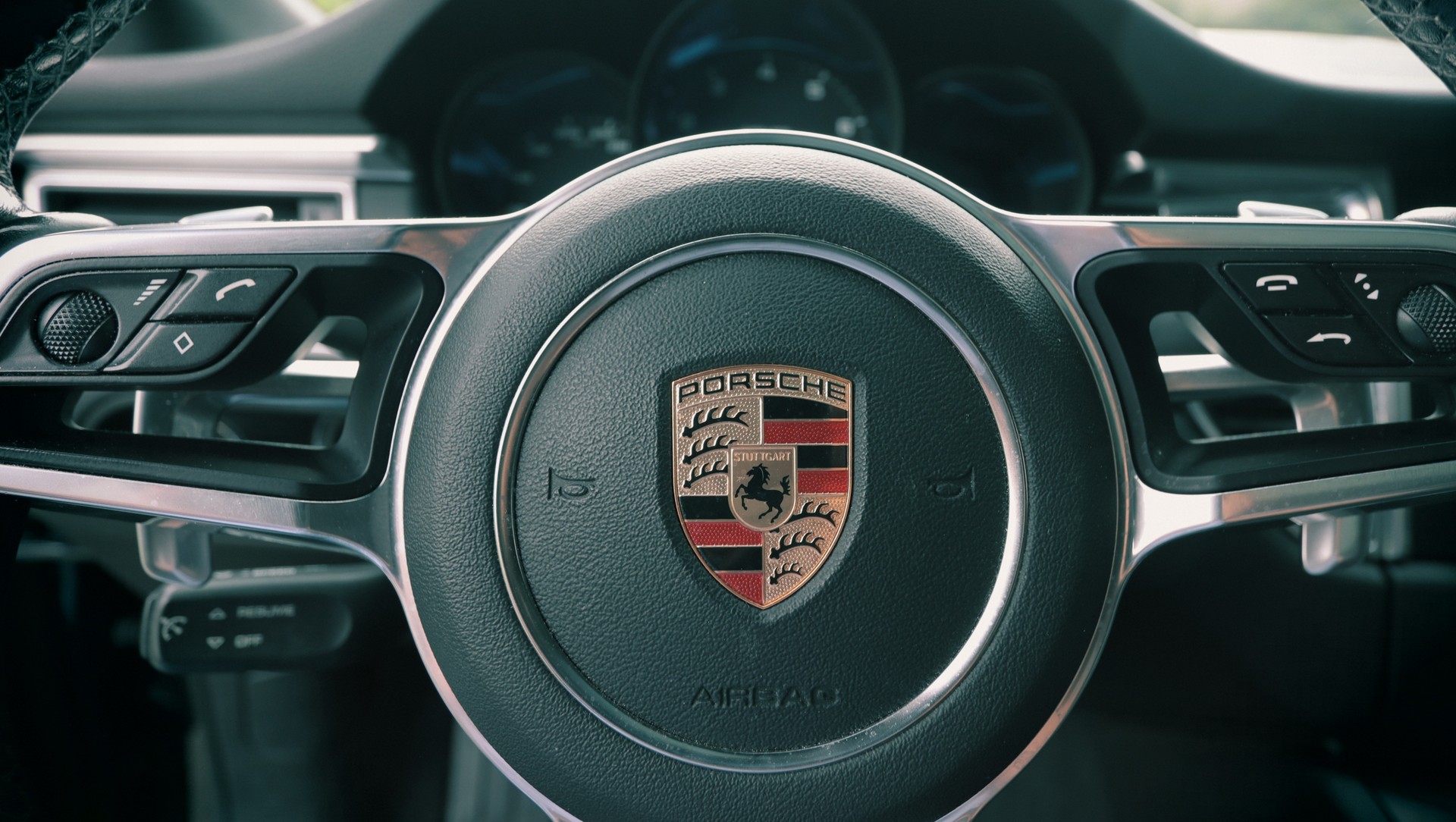 PORSCHE Macan PDK-image-15