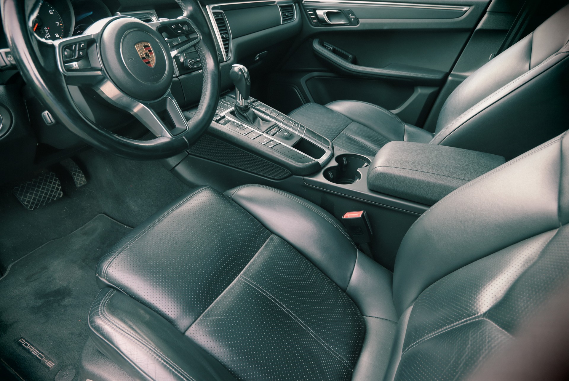 PORSCHE Macan PDK-image-11