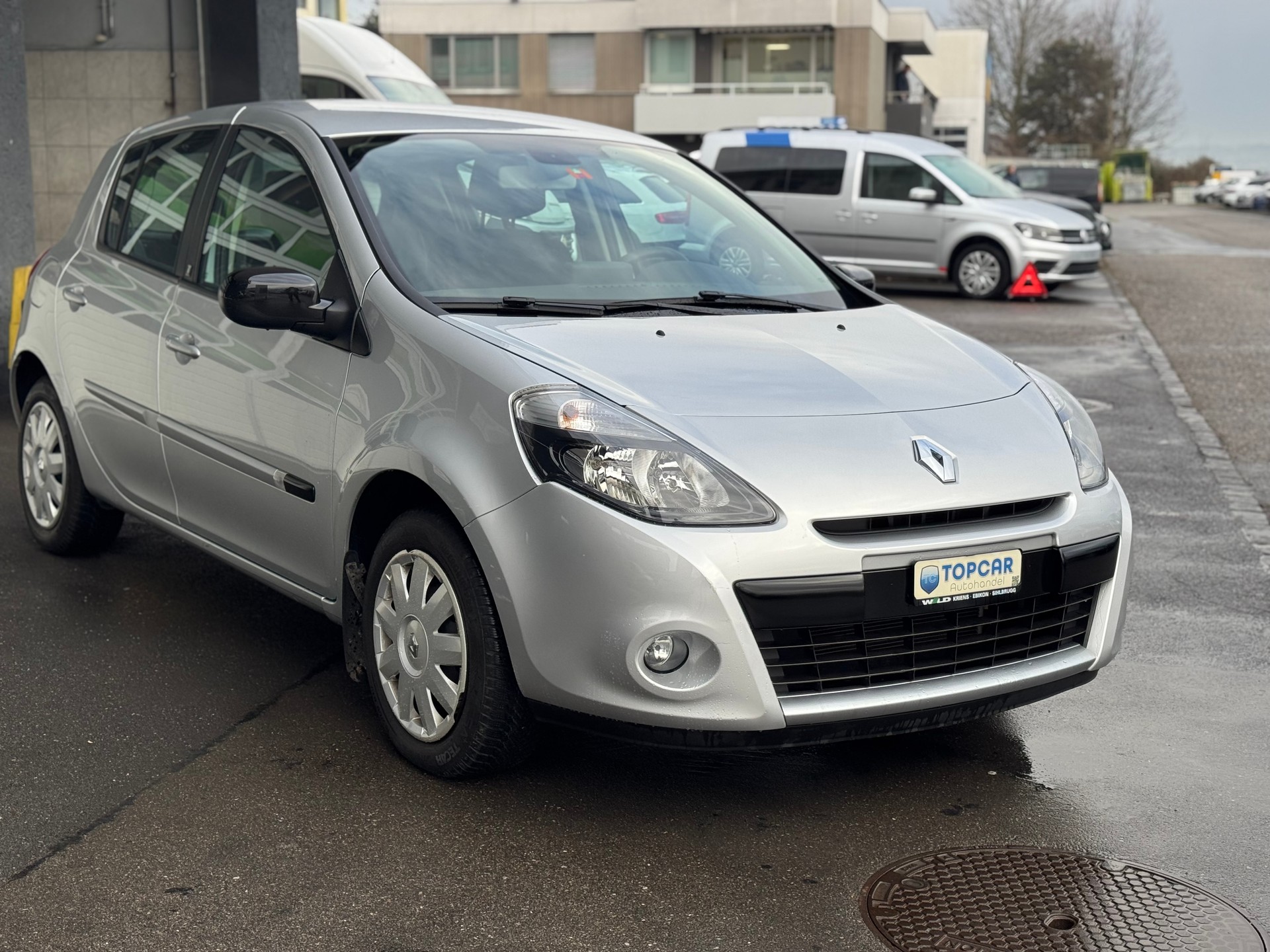 RENAULT Clio 1.6 16V Exception Automatic-image-0