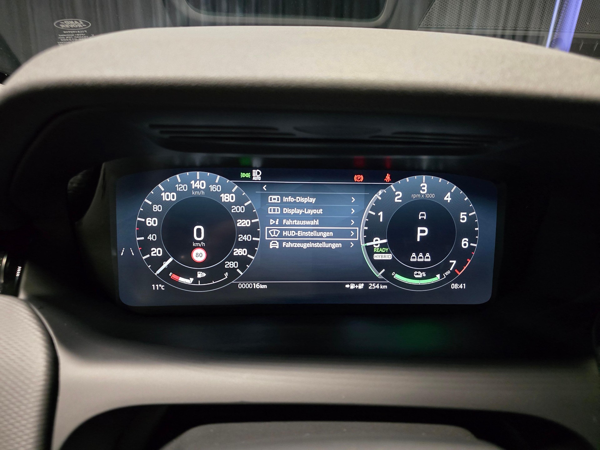LAND ROVER Discovery Sport 1.5 T 270e Landmark-image-7