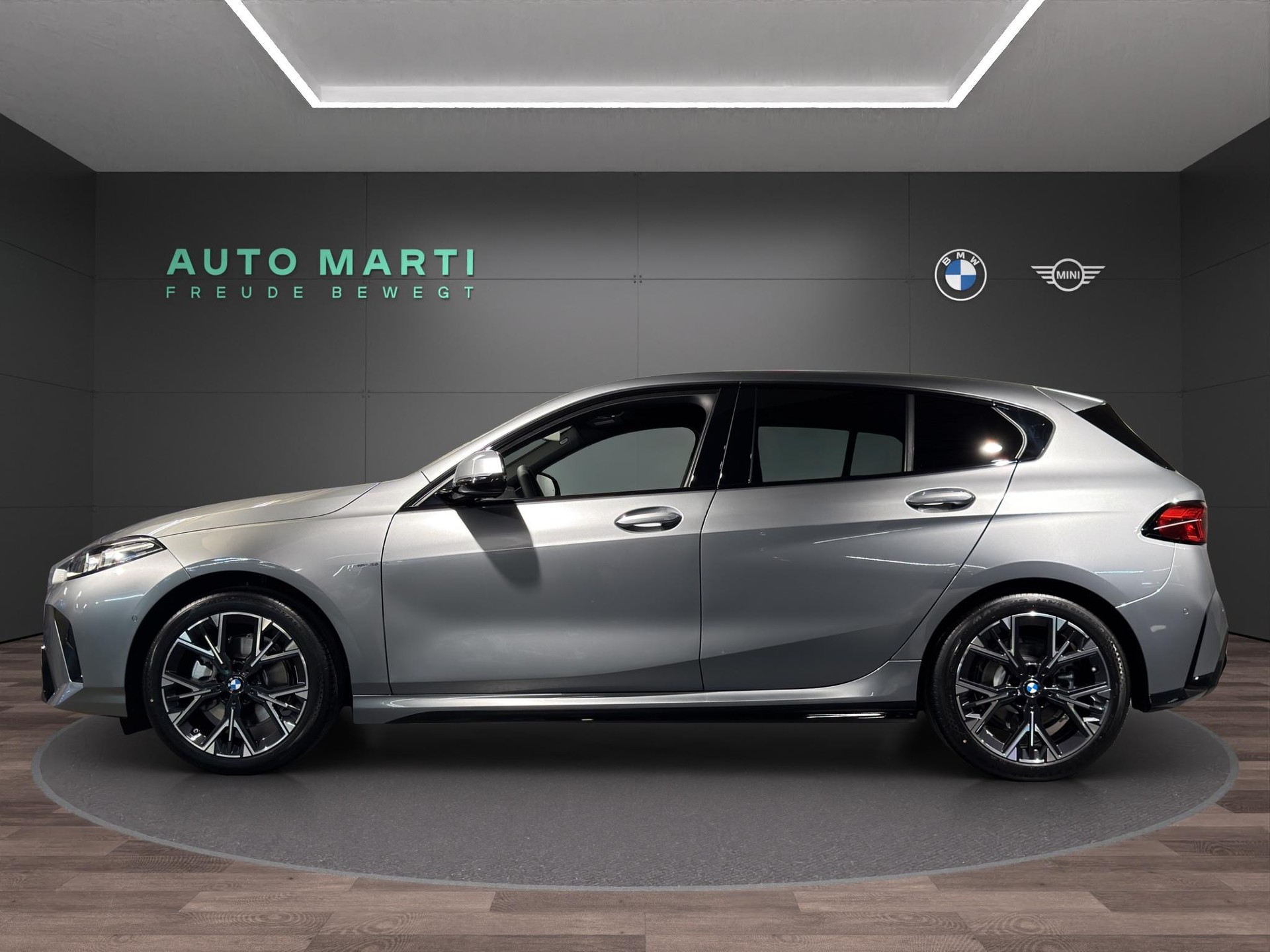 BMW 116-image-1