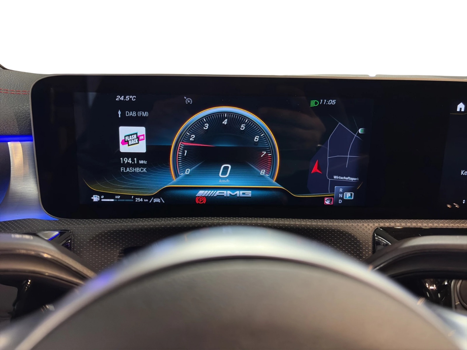 MERCEDES-BENZ CLA 45 S AMG 4matic+ Shooting Brake-image-13