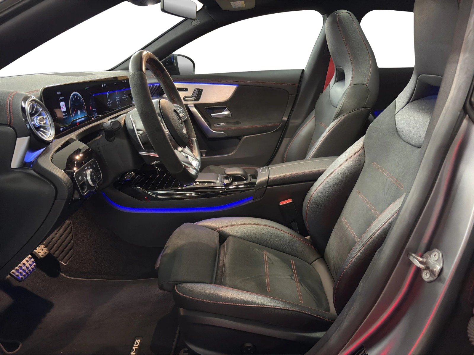 MERCEDES-BENZ CLA 45 S AMG 4matic+ Shooting Brake-image-10