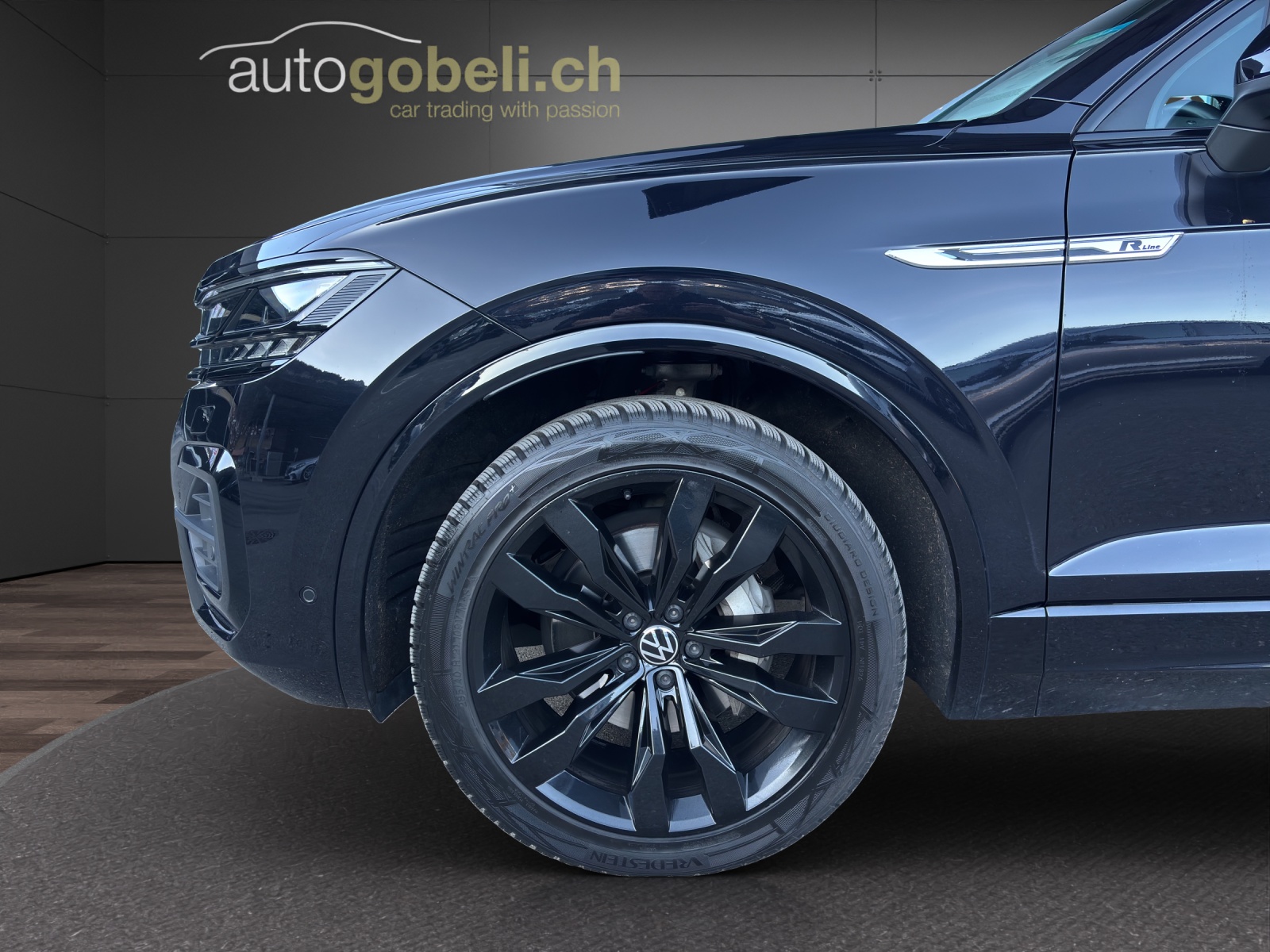 VW Touareg 3.0 TDI R Line Tiptronic-image-14