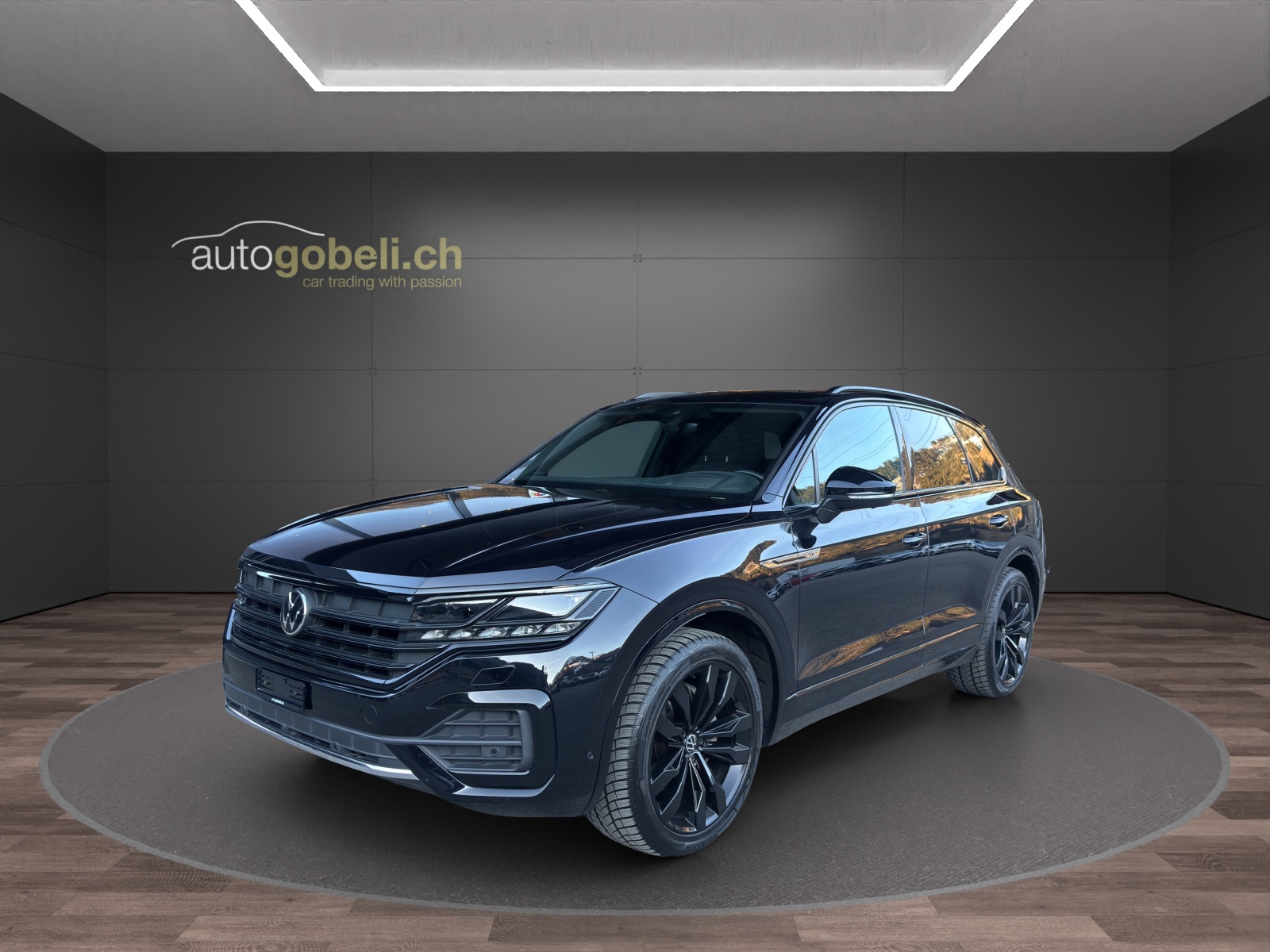 VW Touareg 3.0 TDI R Line Tiptronic-image-0