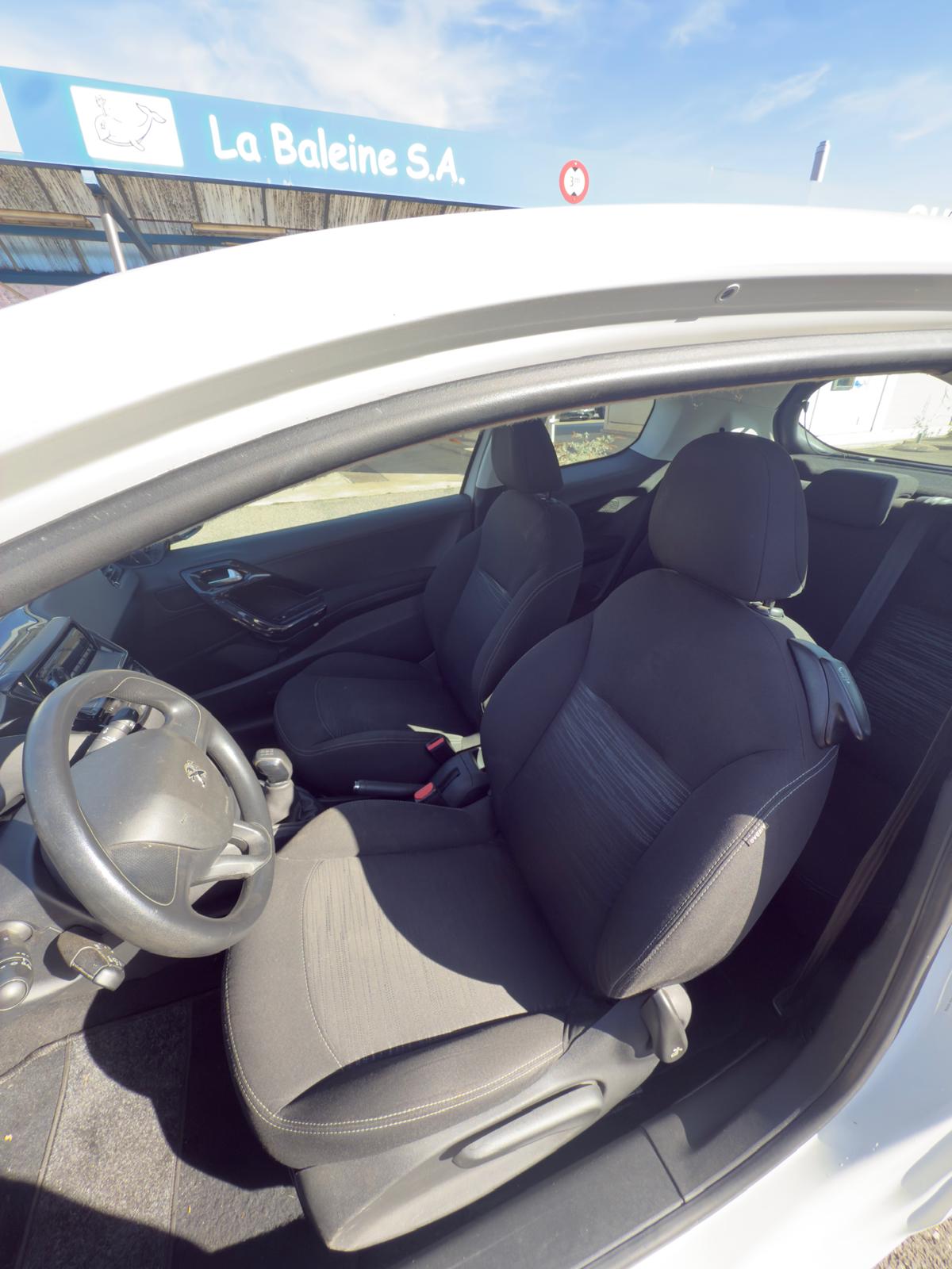 PEUGEOT 208 1.0 VTi Access-image-8