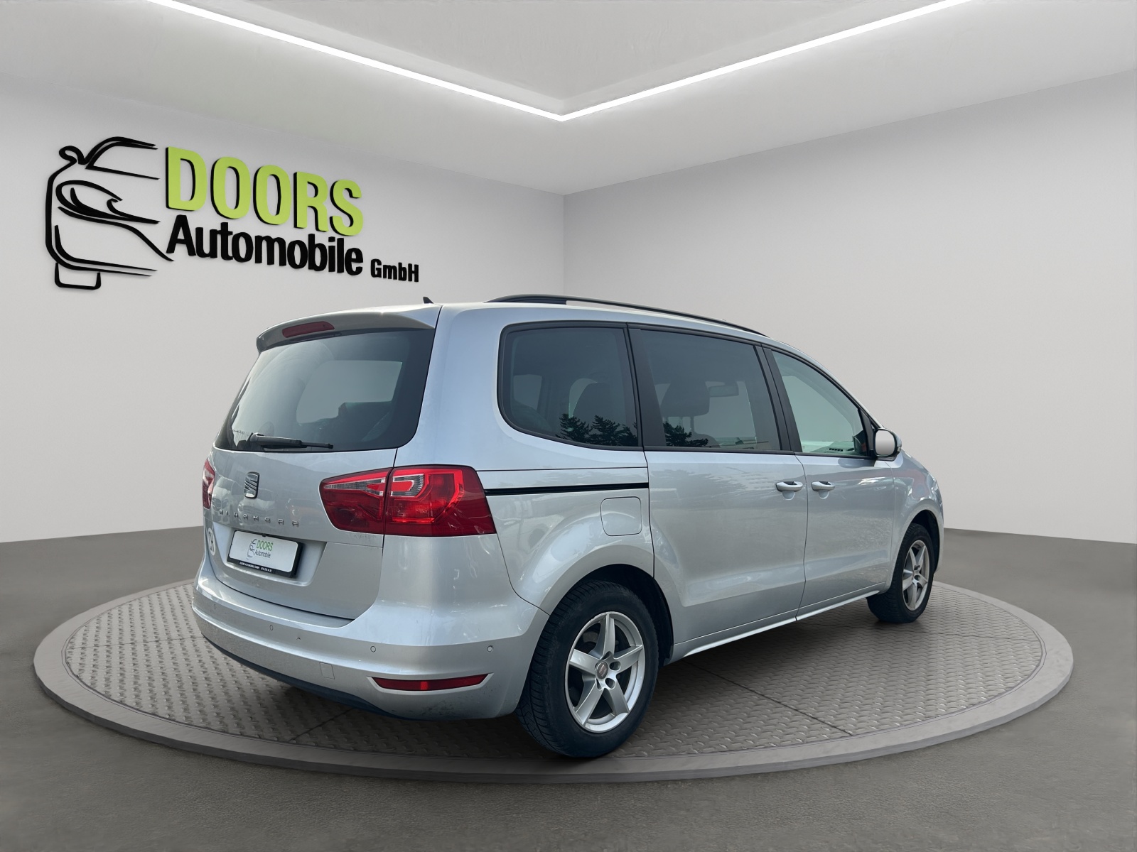 SEAT Alhambra 2.0 TSI Style DSG-image-4