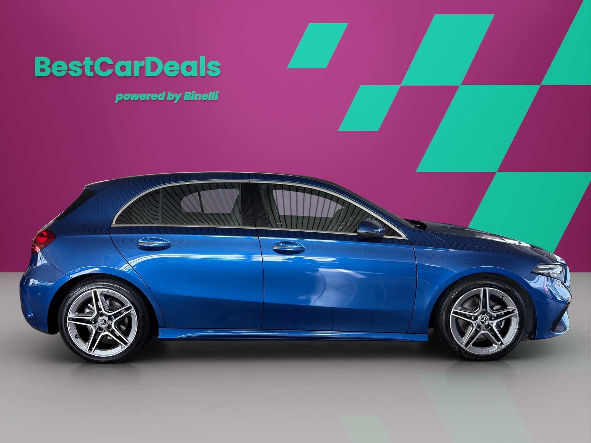 MERCEDES-BENZ A 200 AMG Line-image-1