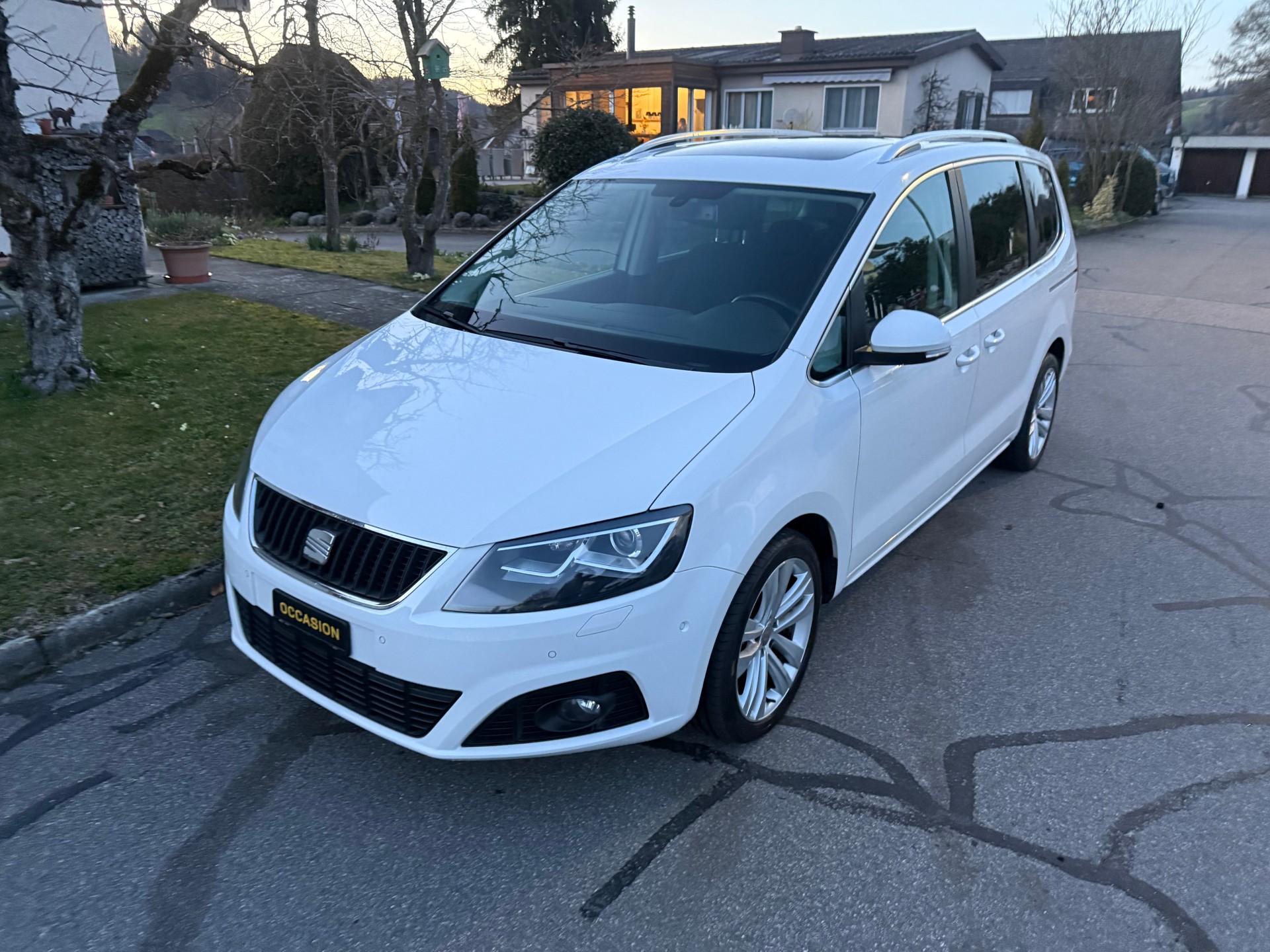 SEAT Alhambra 2.0 TDI Style-image-1