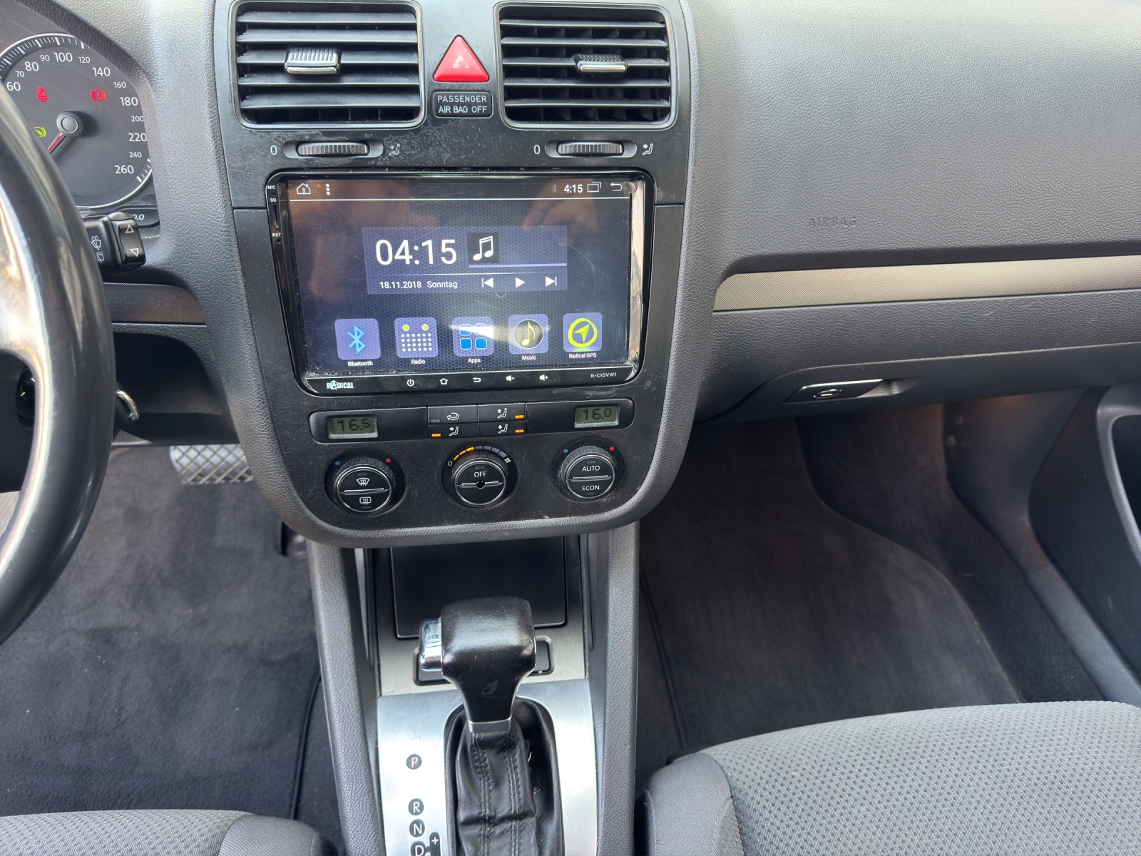 VW Golf 1.6 FSI Comfortline-image-13