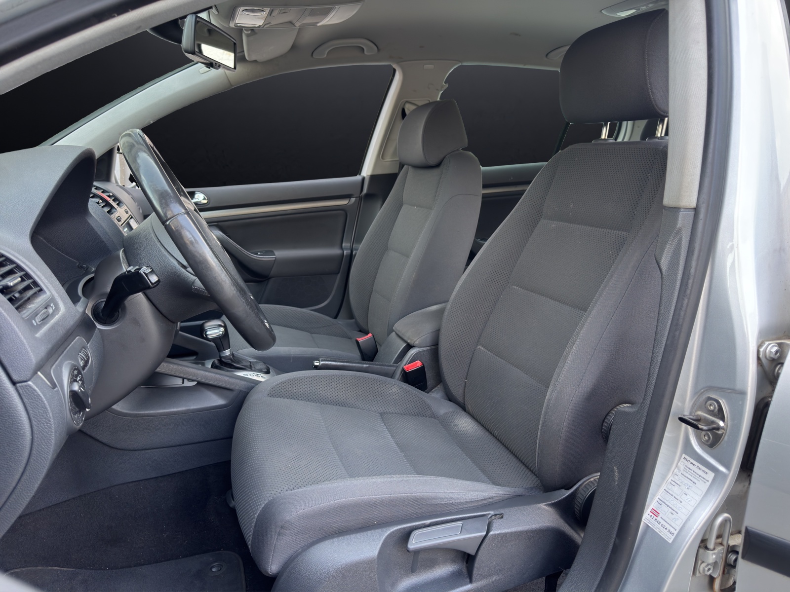 VW Golf 1.6 FSI Comfortline-image-10
