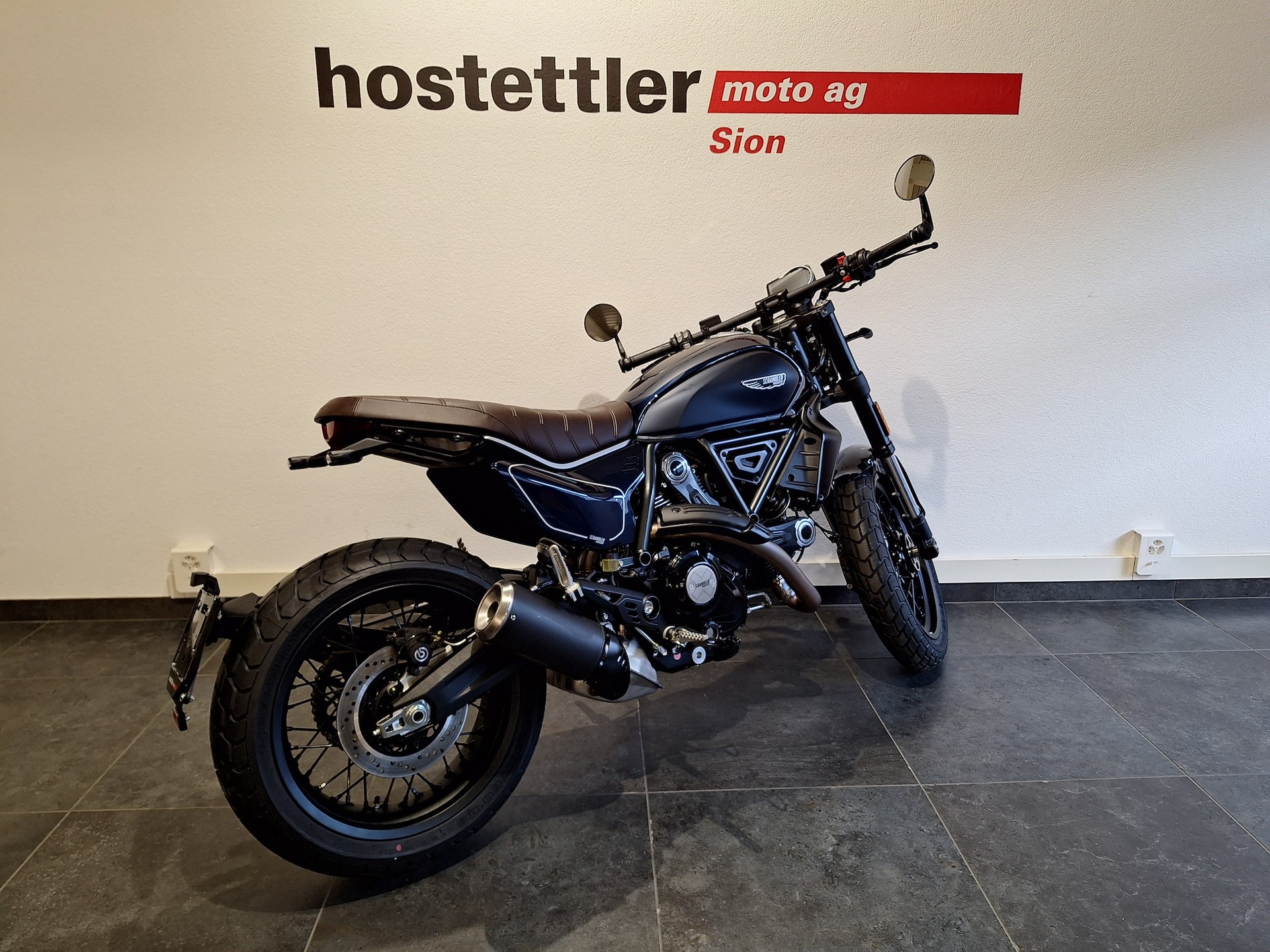 DUCATI Scrambler Nightshift-showroom-element-2