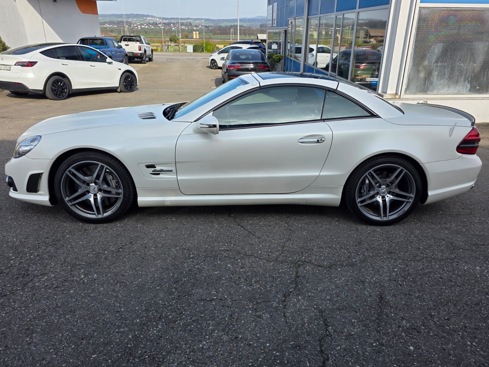 MERCEDES-BENZ SL 63 AMG Edition IWC Speedshift MCT-showroom-element-2