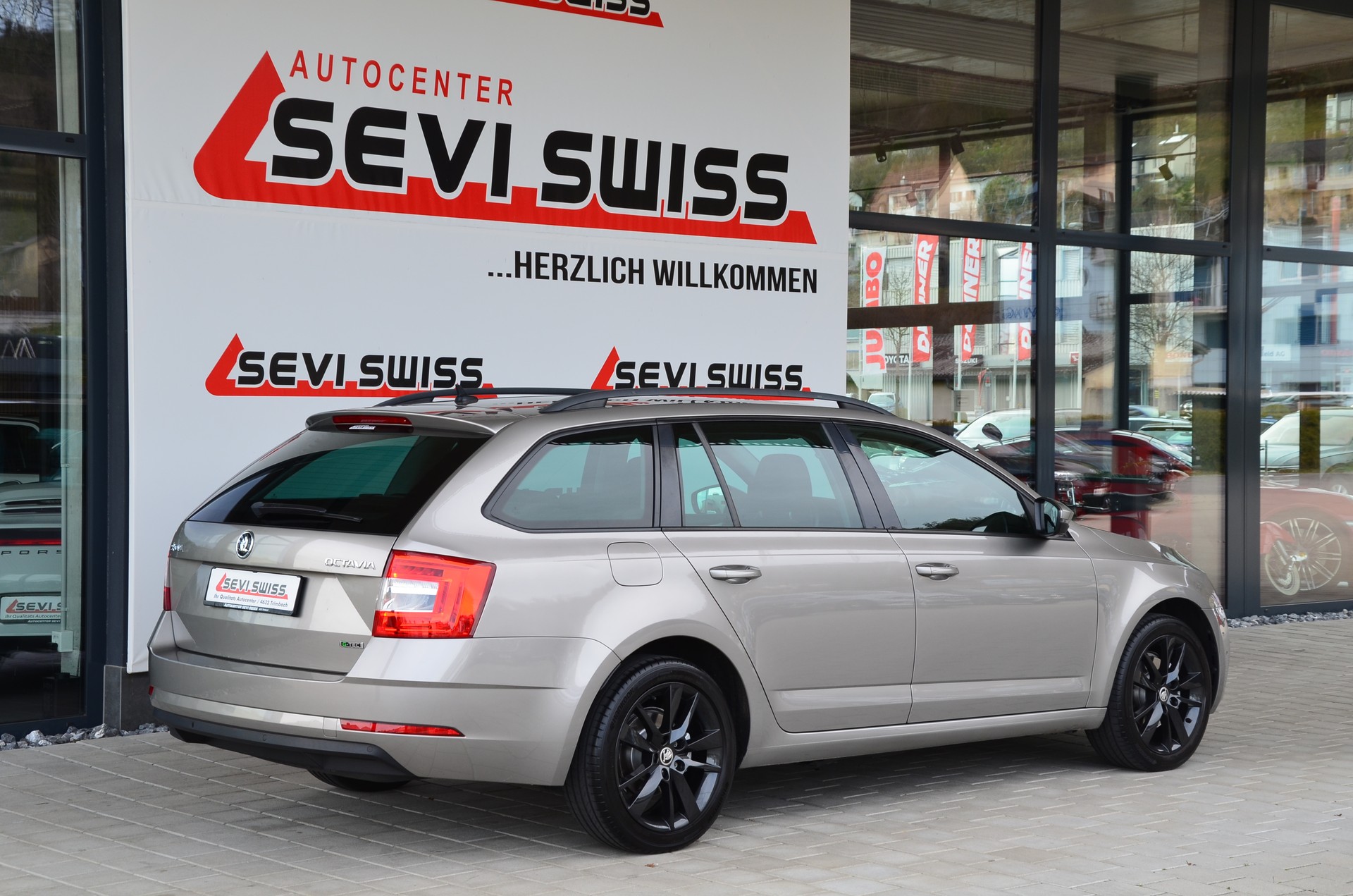SKODA Octavia Combi 1.4 TSI G-tec Style CNG DSG*Frisch ab MFK,1 Jahr oder 20000km Garantie auf Motor und Getriebe*-image-4