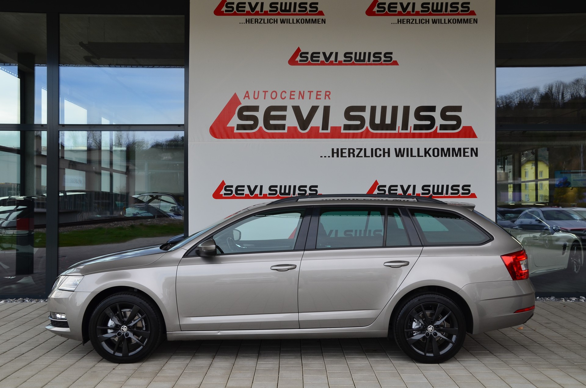 SKODA Octavia Combi 1.4 TSI G-tec Style CNG DSG*Frisch ab MFK,1 Jahr oder 20000km Garantie auf Motor und Getriebe*-image-6