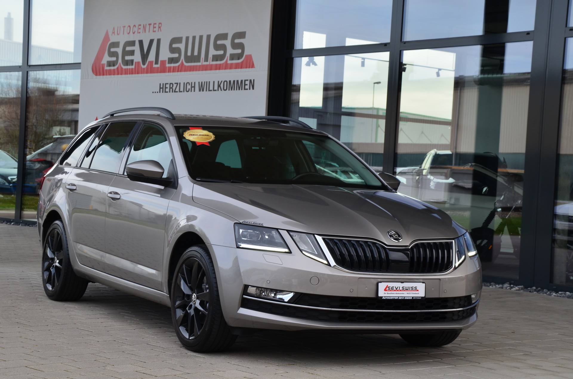 SKODA Octavia Combi 1.4 TSI G-tec Style CNG DSG*Frisch ab MFK,1 Jahr oder 20000km Garantie auf Motor und Getriebe*-image-1