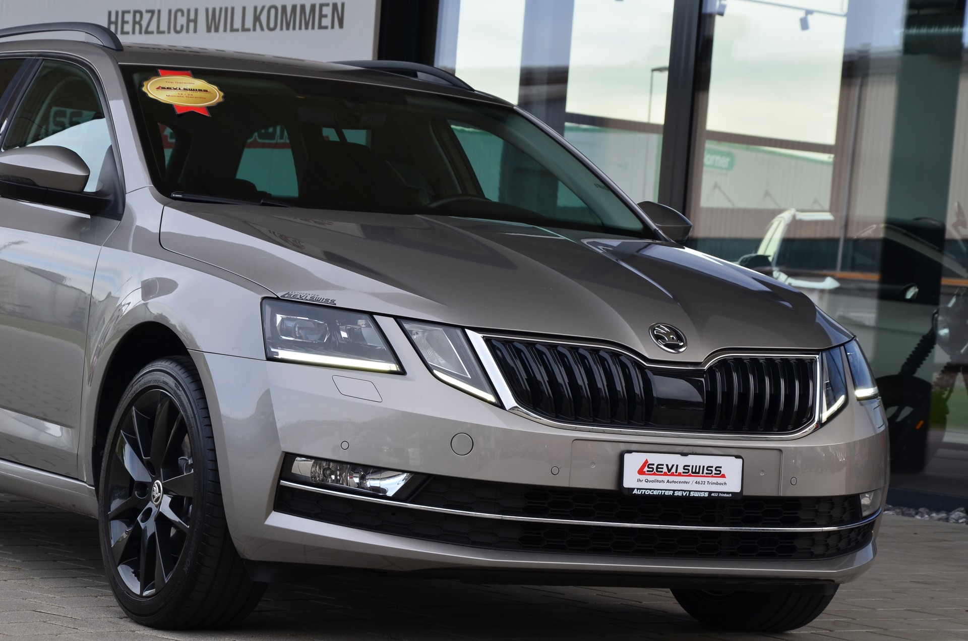 SKODA Octavia Combi 1.4 TSI G-tec Style CNG DSG*Frisch ab MFK,1 Jahr oder 20000km Garantie auf Motor und Getriebe*-image-2