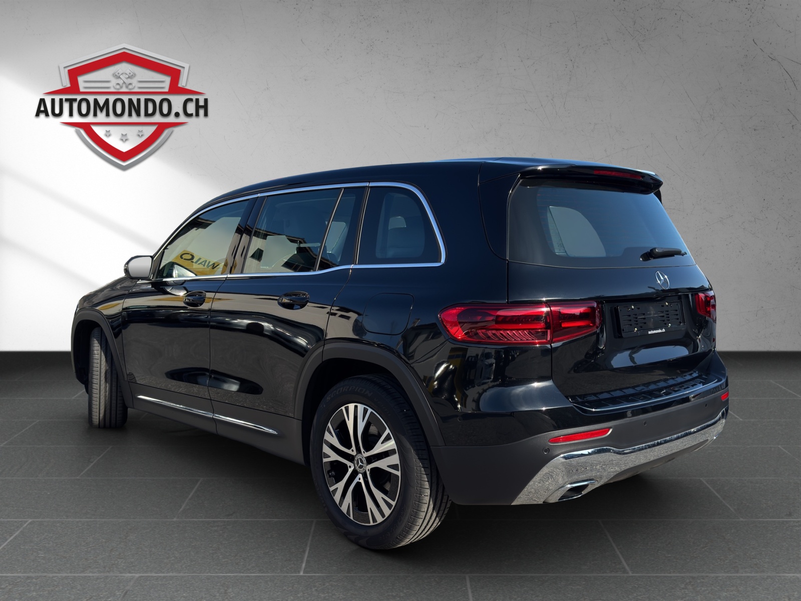 MERCEDES-BENZ GLB 220 d 4Matic 8G-Tronic-image-3