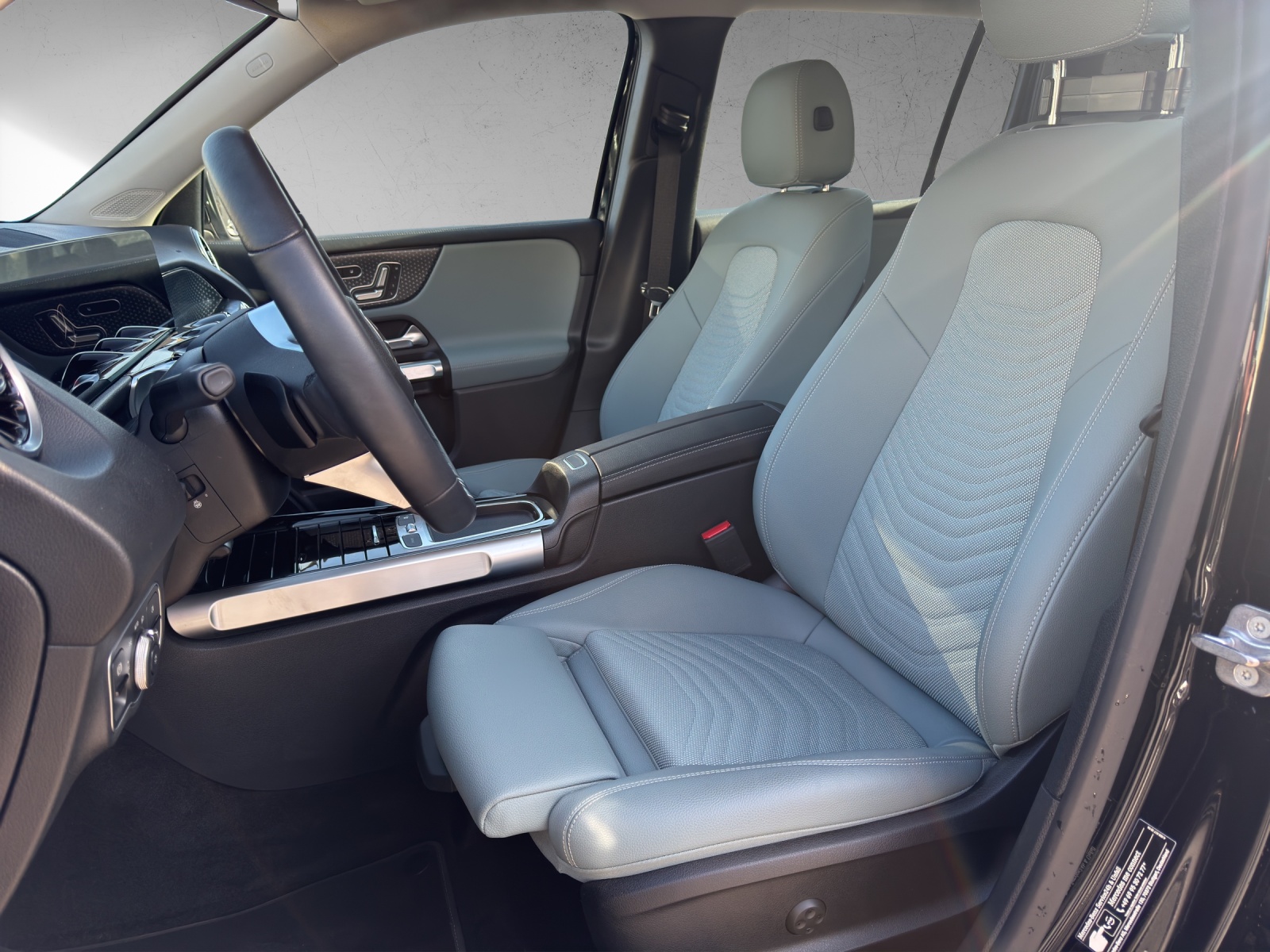 MERCEDES-BENZ GLB 220 d 4Matic 8G-Tronic-image-10
