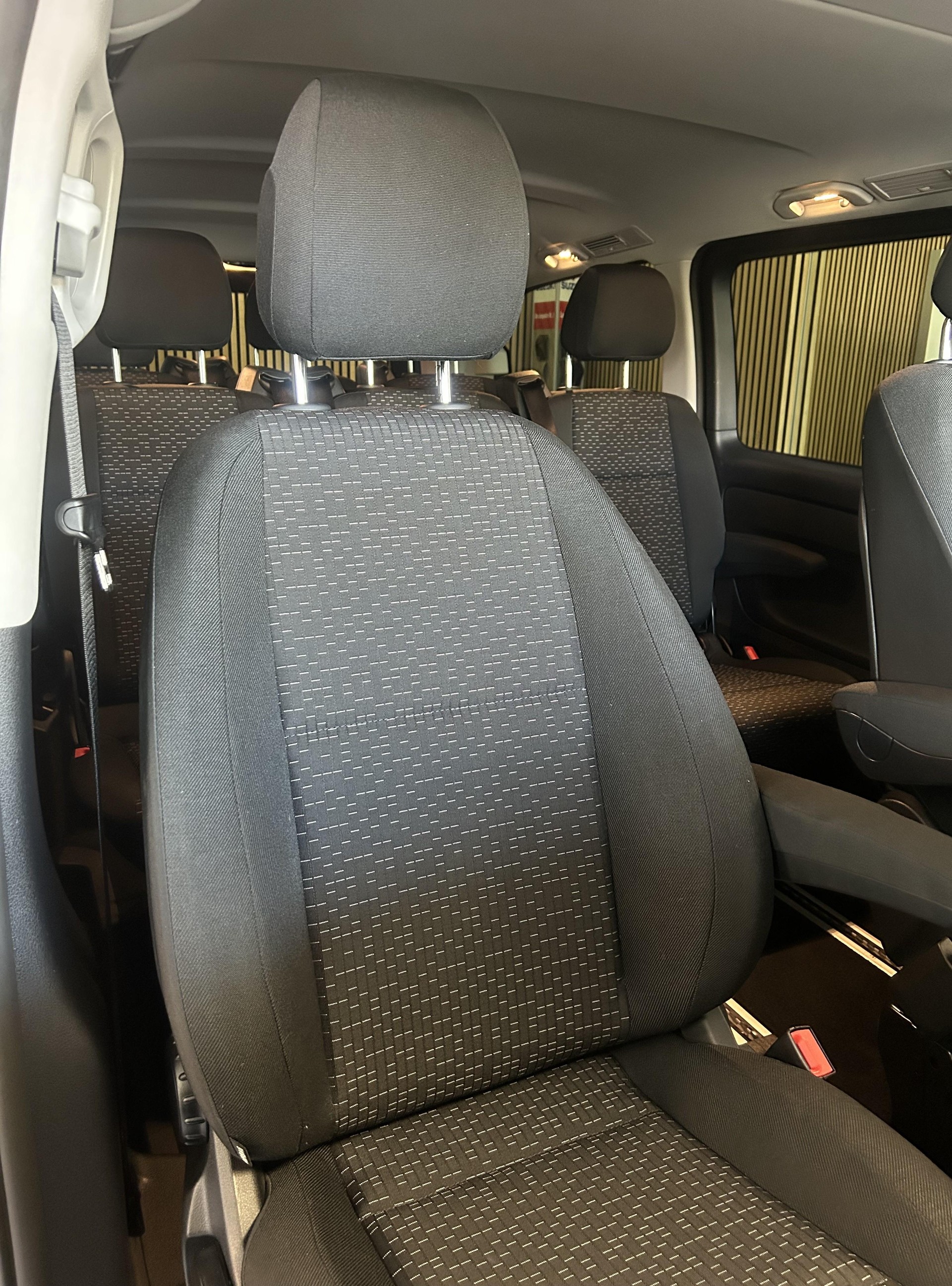 MERCEDES-BENZ Vito 116 Kombi L 2.0 CDI Select Family 4X4 8 PLACES/8PLATZ-image-13