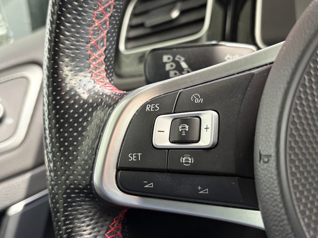 VW Golf 2.0 TSI GTI TCR DSG-image-4