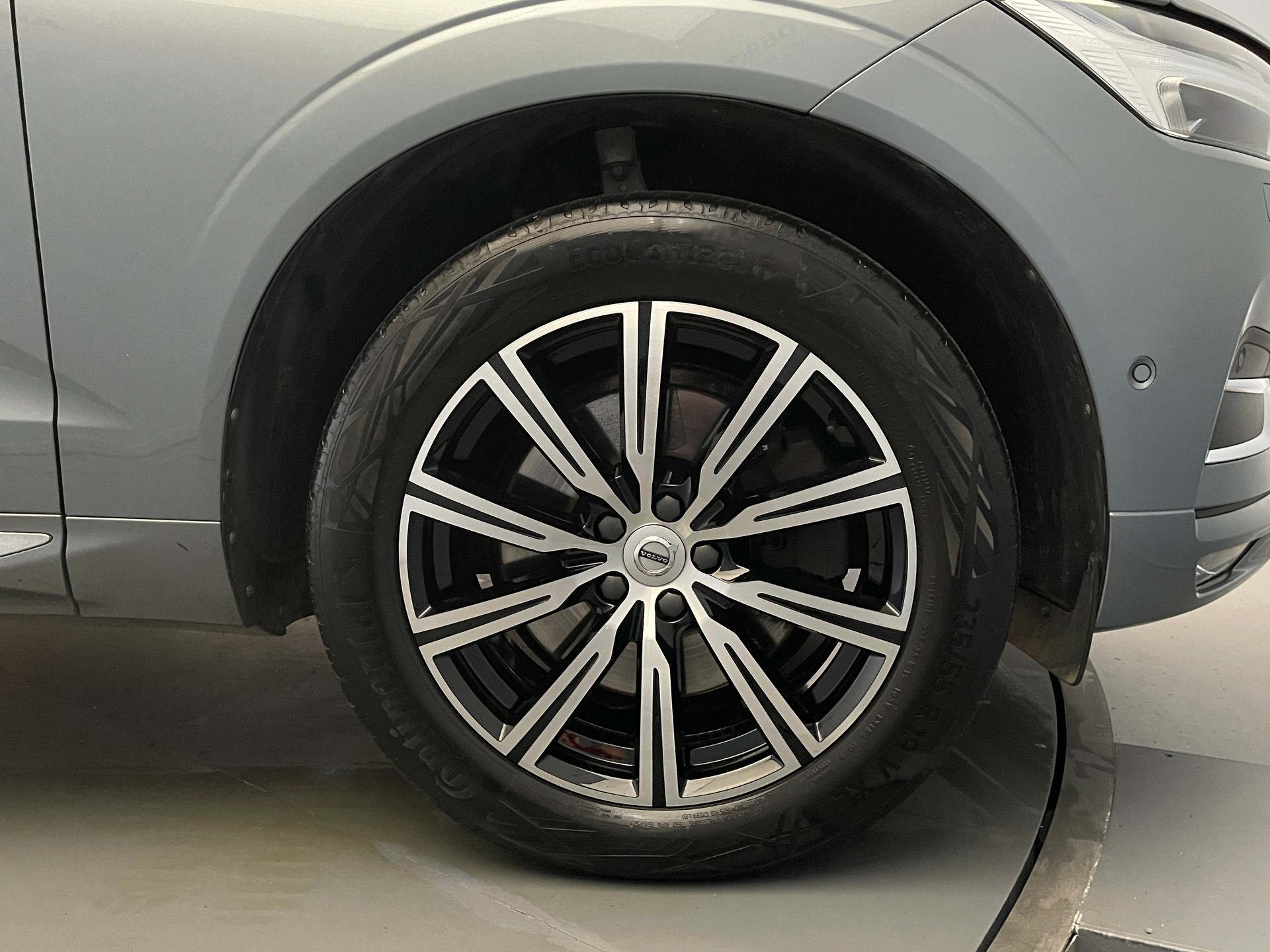 VOLVO XC60 2.0 T6 Inscription AWD-image-5
