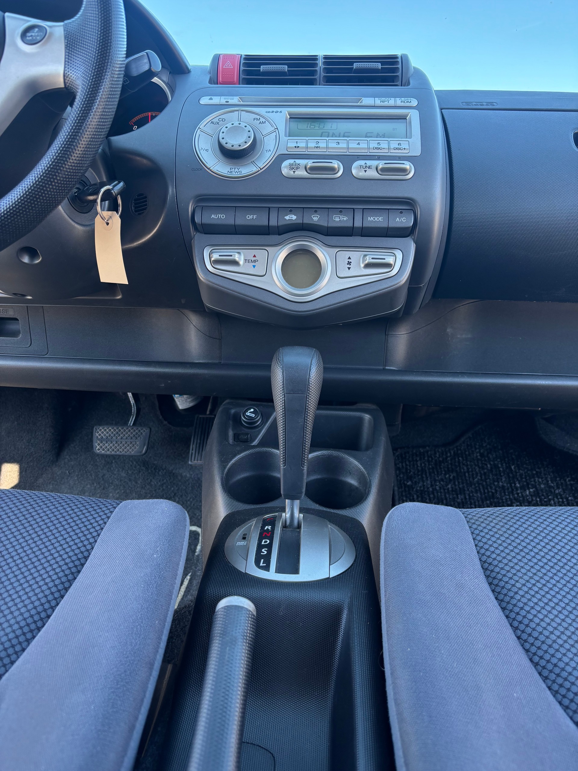 HONDA Jazz 1.4i LS-image-8