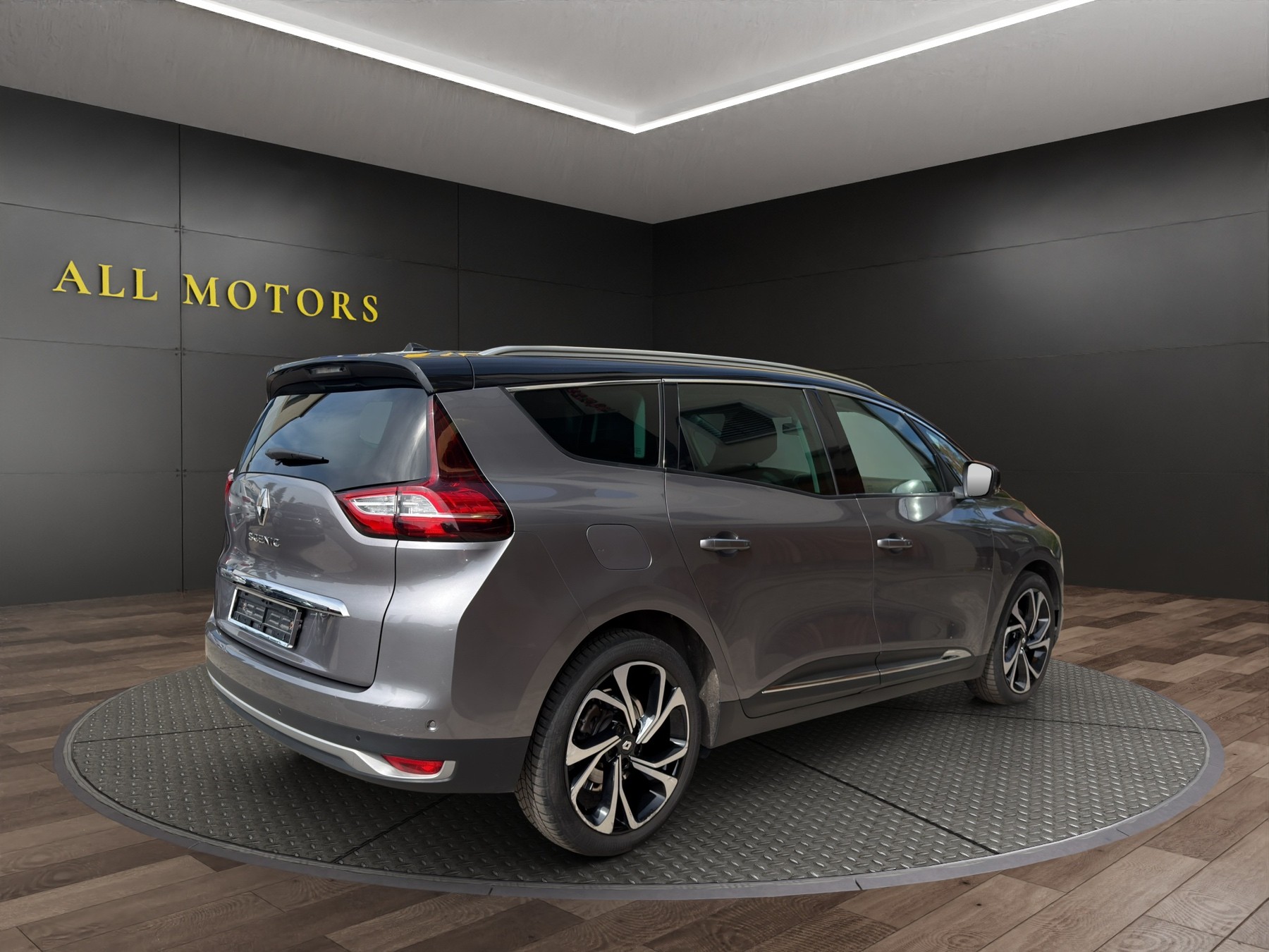 RENAULT Grand Scénic 1.8 dCi Zen EDC-image-5