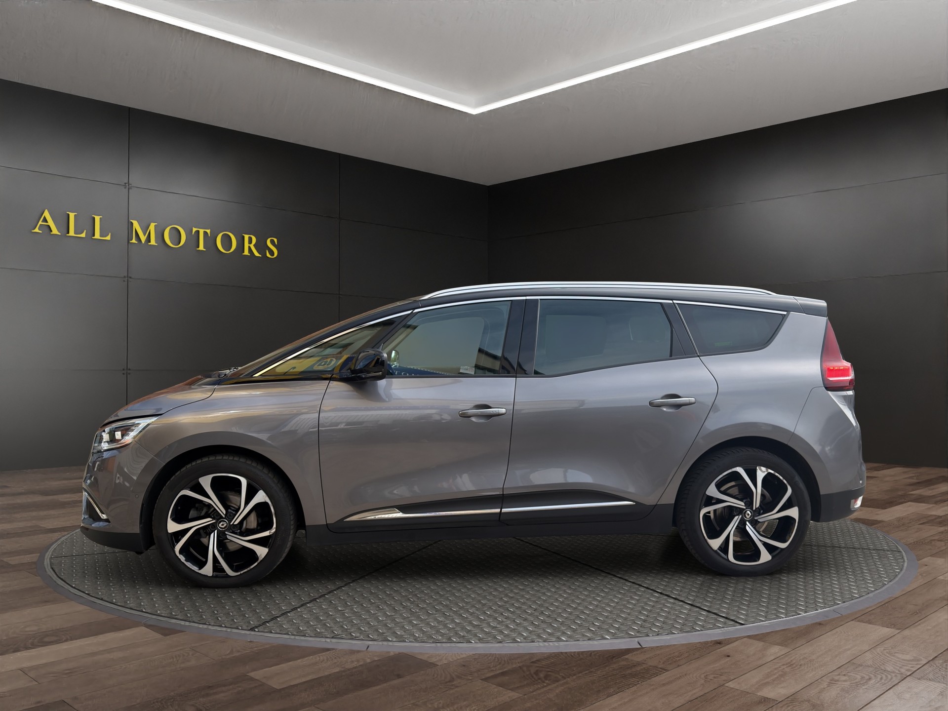 RENAULT Grand Scénic 1.8 dCi Zen EDC-image-2