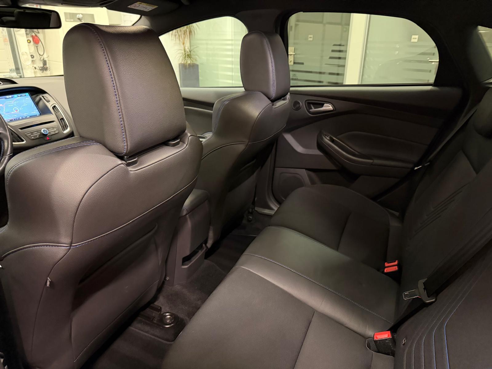 FORD Focus 2.3 EcoB RS-image-11