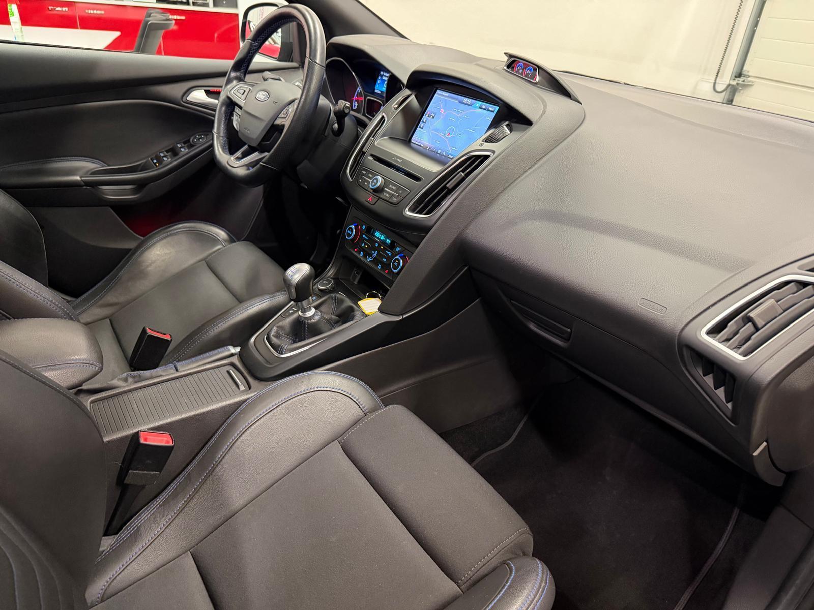 FORD Focus 2.3 EcoB RS-image-10