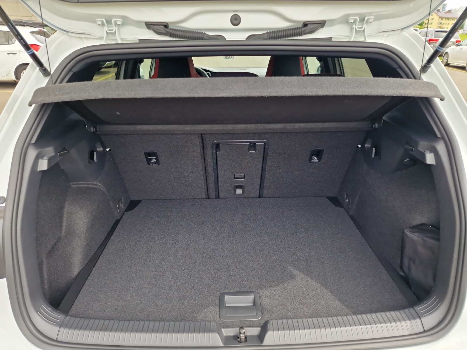 VW Golf 2.0 TSI GTI DSG-image-25