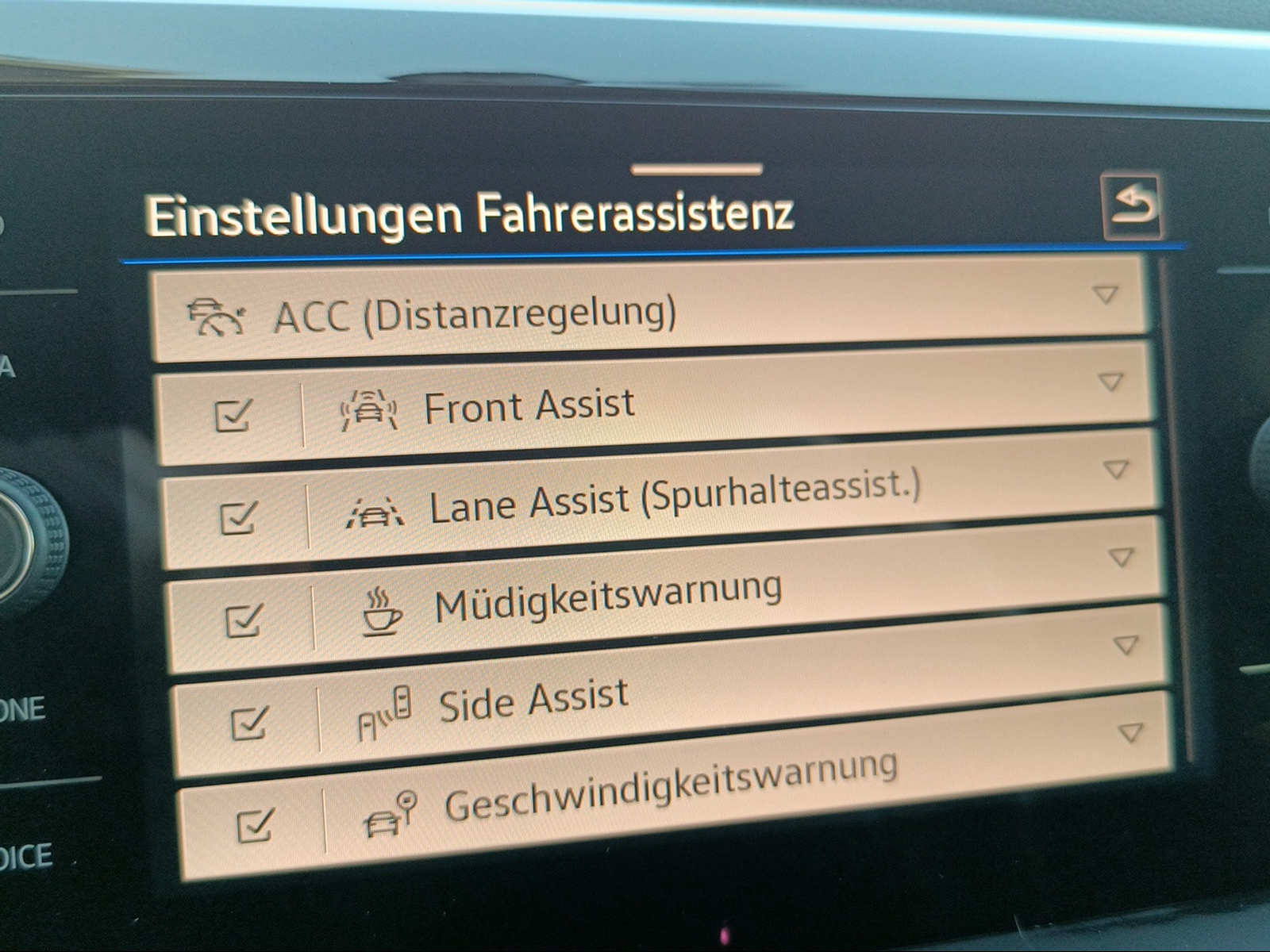 VW Polo 1.0 TSI Style Edition 50 DSG-image-14