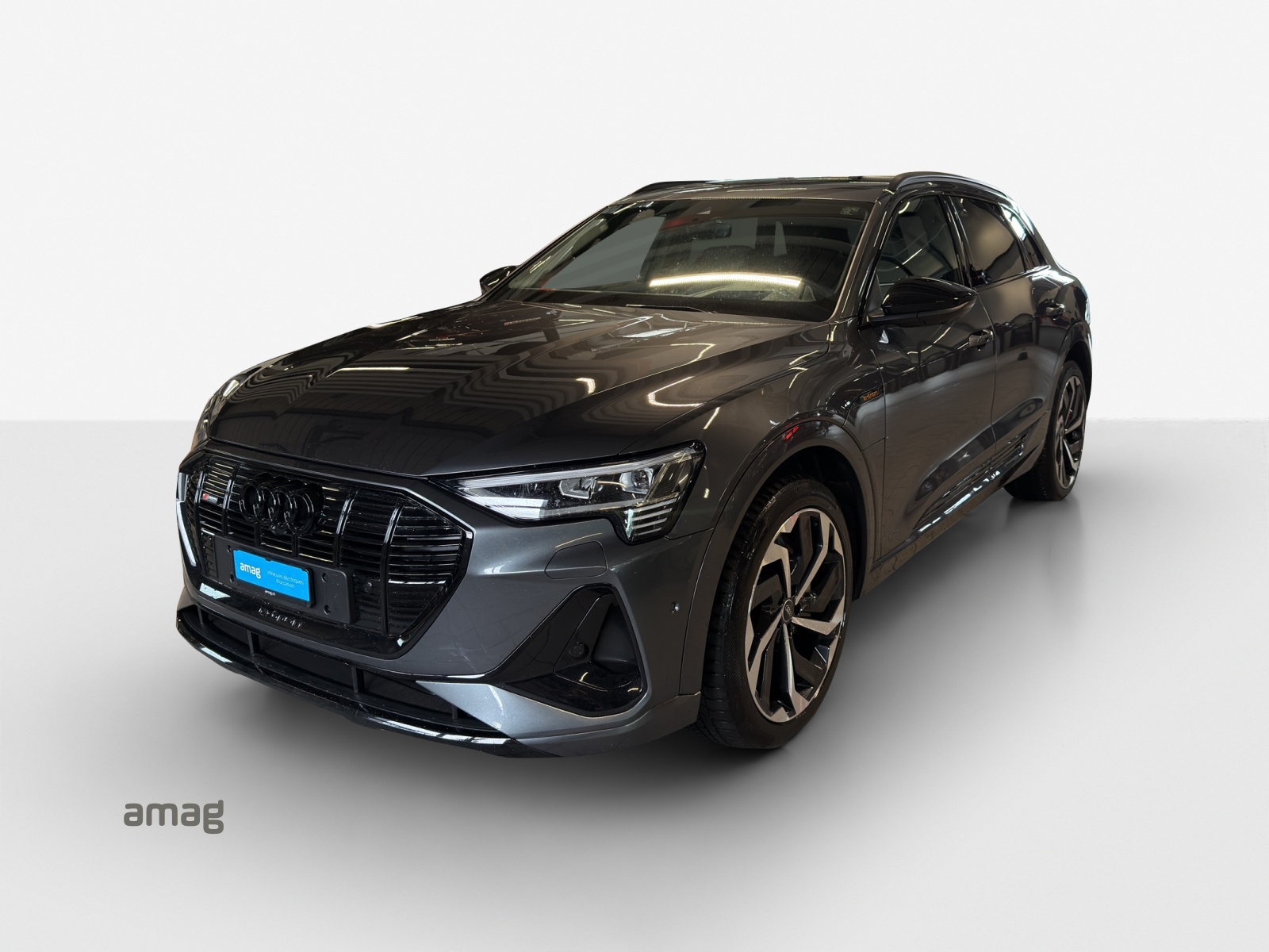 AUDI e-tron 55 S Line Black Edition quattro-image-0
