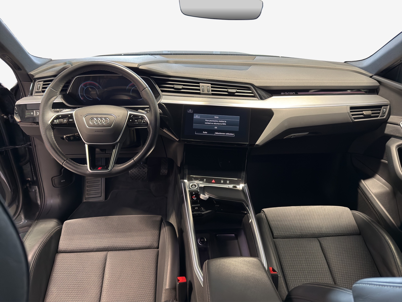 AUDI e-tron 55 S Line Black Edition quattro-image-8