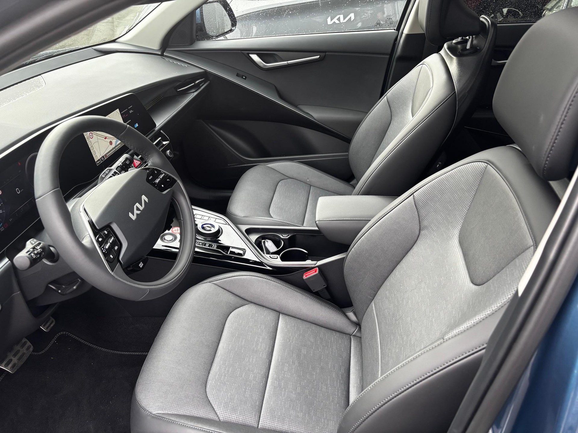 KIA Niro 1.6 GDi Hybrid Style-image-12