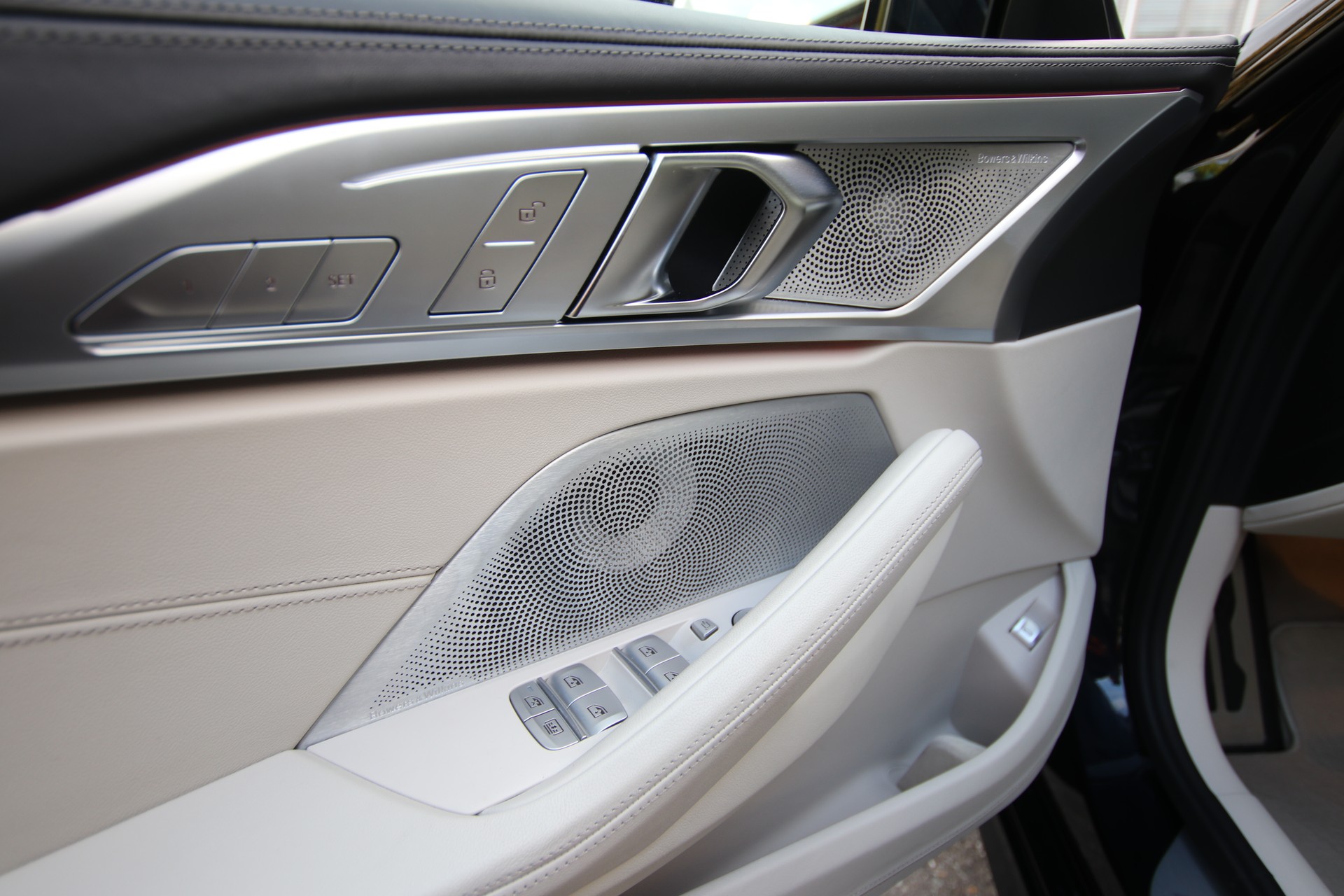 BMW 840i Gran Coupé xDrive Steptronic-image-28