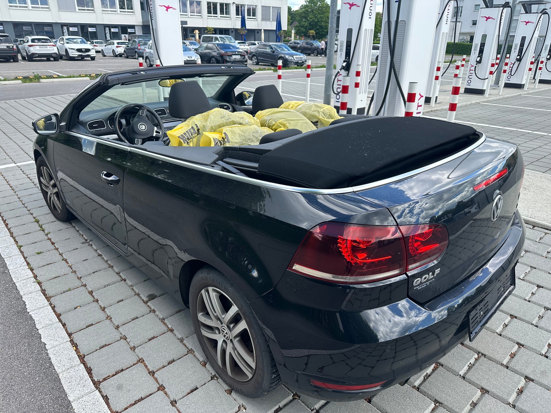 VW Golf Cabrio 1.2 TSI BlueMotion Technology-image-10