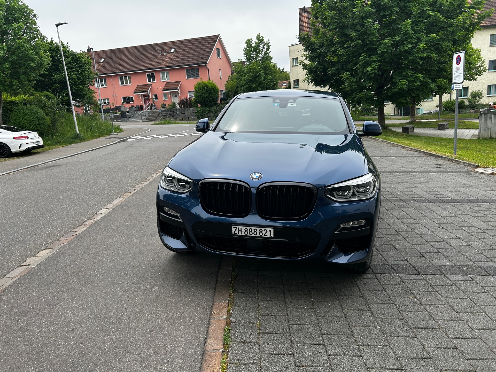 BMW 30i-image-0