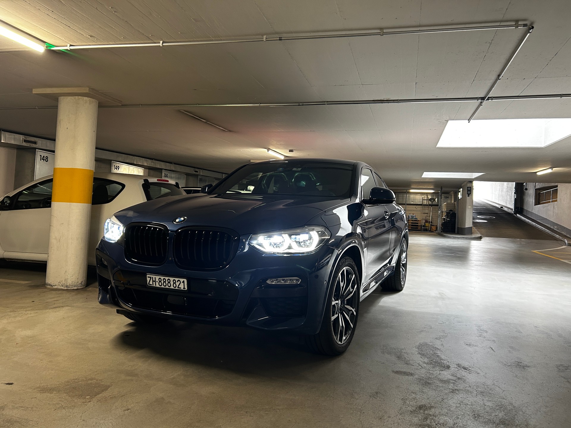 BMW 30i-image-4
