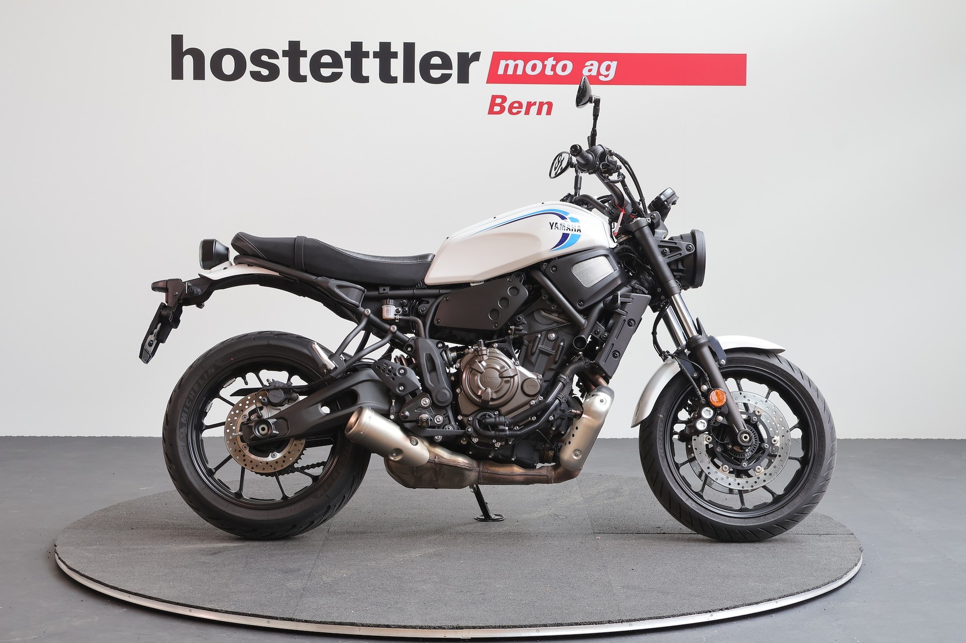 YAMAHA XSR 700 35 kW-showroom-element-1