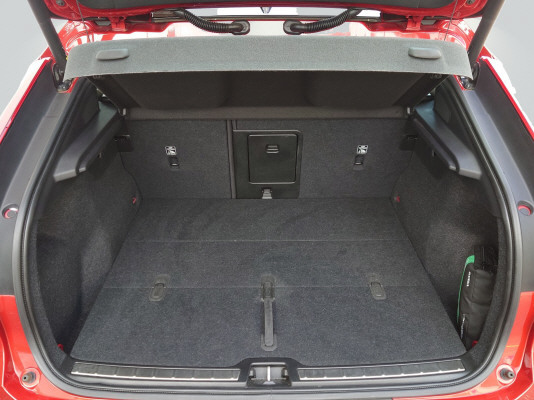 VOLVO C40 Recharge P6 Plus-image-8
